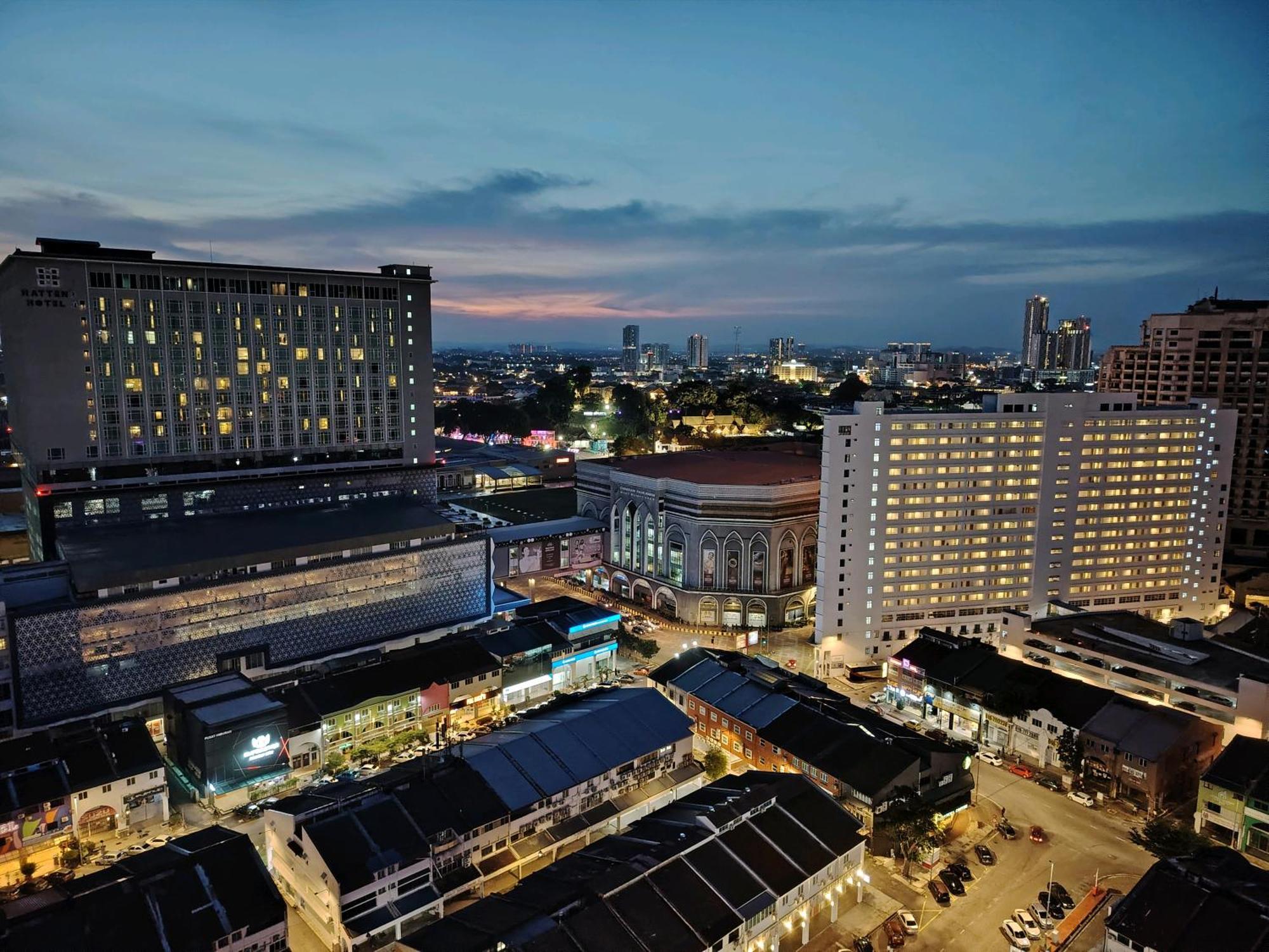 Hotel Managed By The Straits & 4*